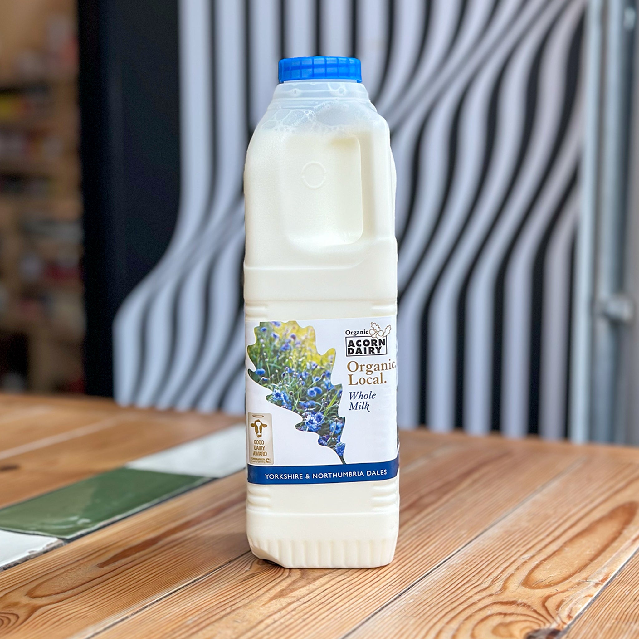 Acorn Dairy Organic Milk image 2