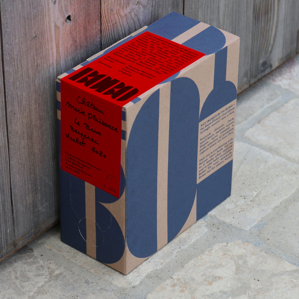 A beautifully designed box of organic red wine. 100% merlot, Merlot, Cabernet Franc from Bergerac
