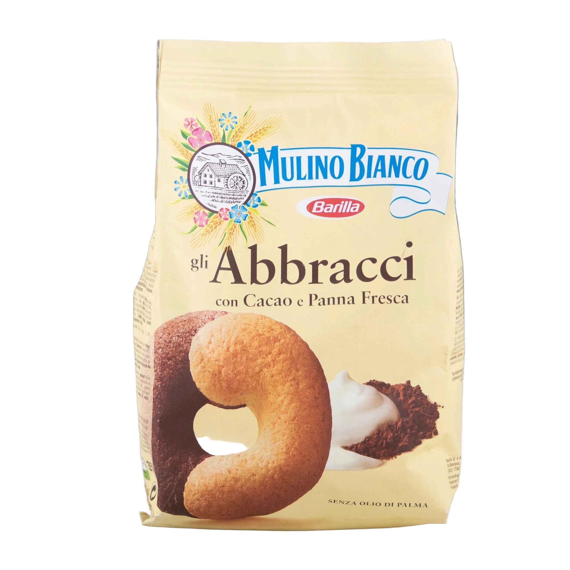Mulino Bianco gli Abbracci cookie package on a white surface with a light green background