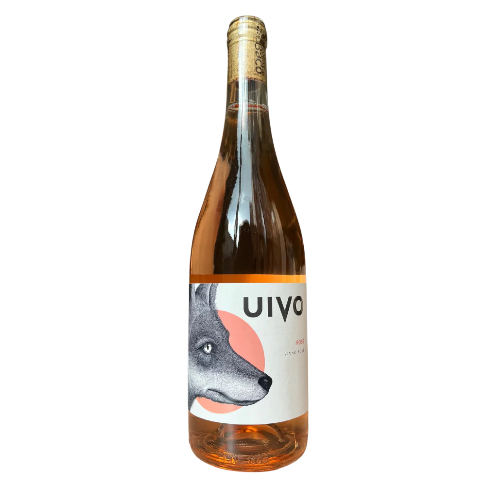 Wine bottle with UIVO label featuring a wolf design on a white background