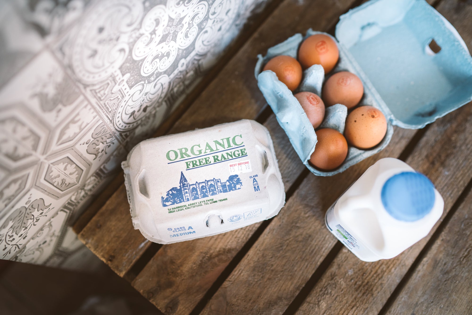 Organic Eggs (Medium) image 0